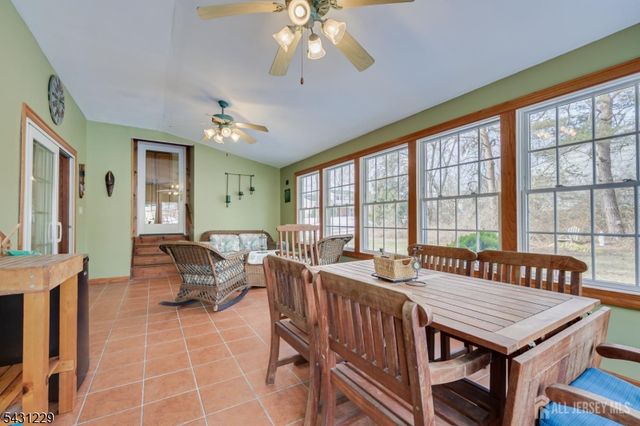 19 Annette Dr, Edison Twp., NJ 08820