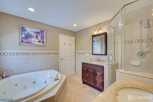 19 Annette Dr, Edison Twp., NJ 08820
