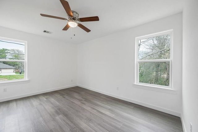 8639 Peachtree St Street, Houston, TX 77016