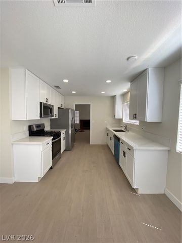 7547 Kalmalii Avenue, Las Vegas, NV 89147