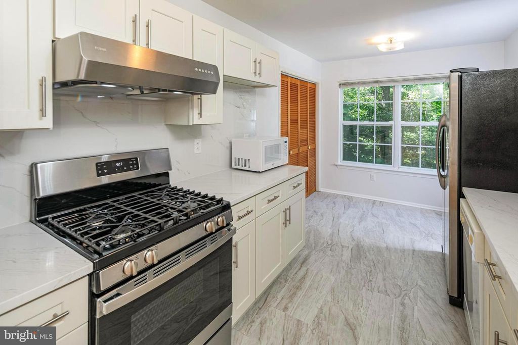 50 GRANT WAY, Princeton, NJ 08540