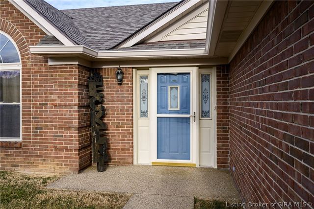 8416 Plum Valley Drive, Sellersburg, IN 47172