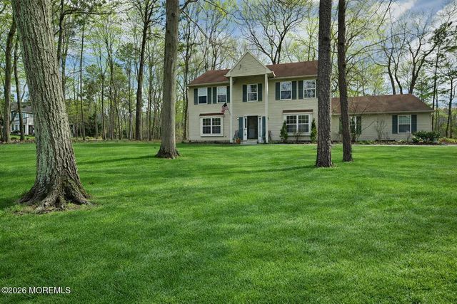 4 Beech Court, Jackson, NJ 08527