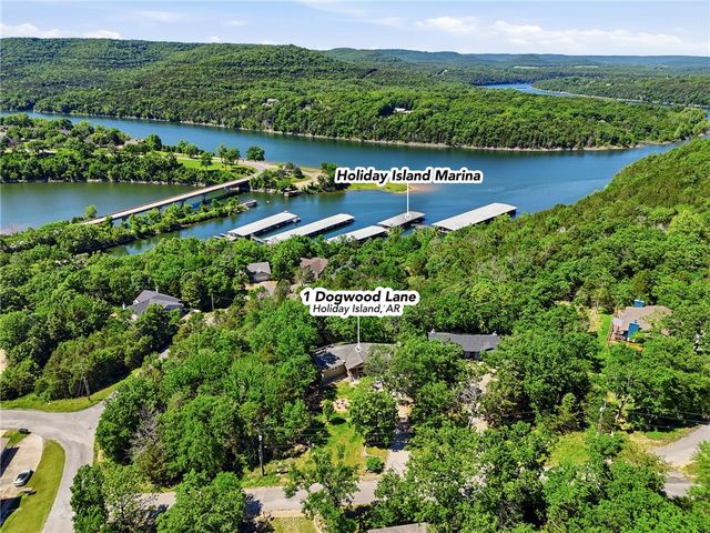 1 Dogwood Lane, Holiday Island, AR 72631
