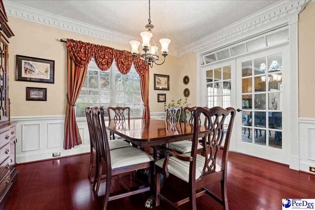 616 Chaucer Dr., Florence, SC 29505