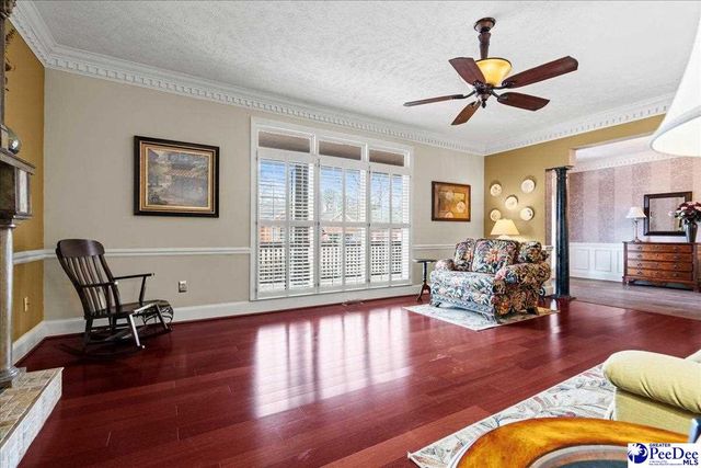 616 Chaucer Dr., Florence, SC 29505