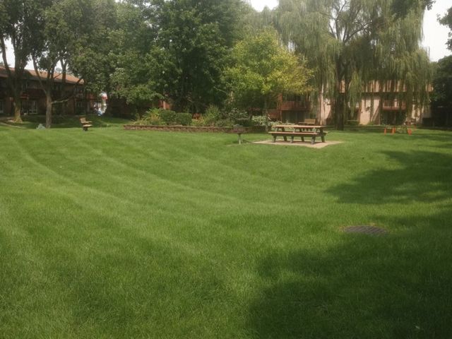 2220 Arbor Circle 26, Downers Grove, IL 60515