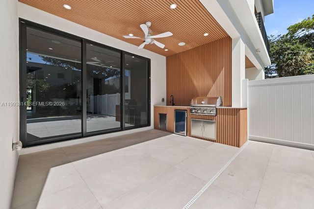 804 NE 16th Ter, Fort Lauderdale, FL 33304