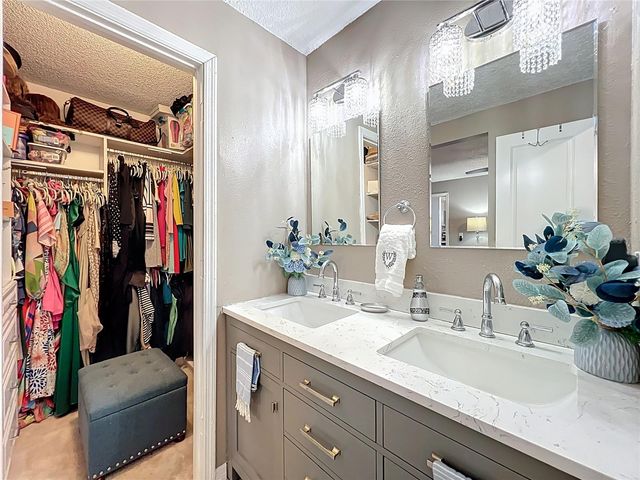 2716 CURRY WOODS DRIVE, Orlando, FL 32822