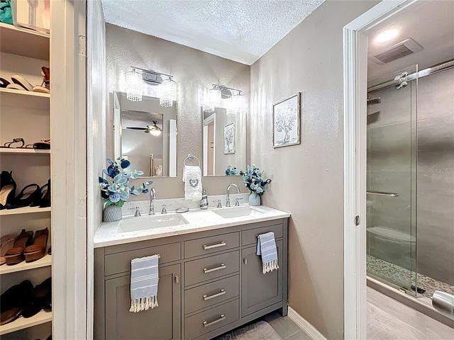 2716 CURRY WOODS DRIVE, Orlando, FL 32822