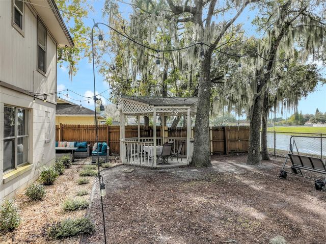 2716 CURRY WOODS DRIVE, Orlando, FL 32822