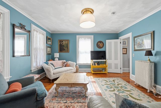 165 Holden St, Worcester, MA 01606