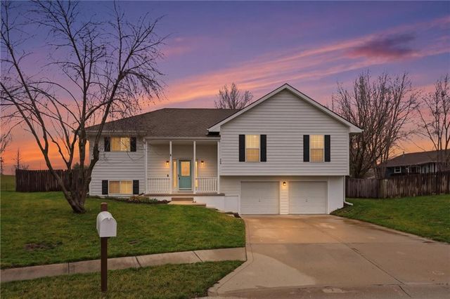 204 E 22nd Street, Kearney, MO 64060