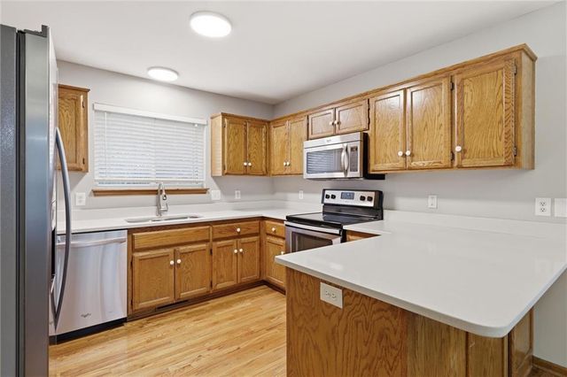 204 E 22nd Street, Kearney, MO 64060