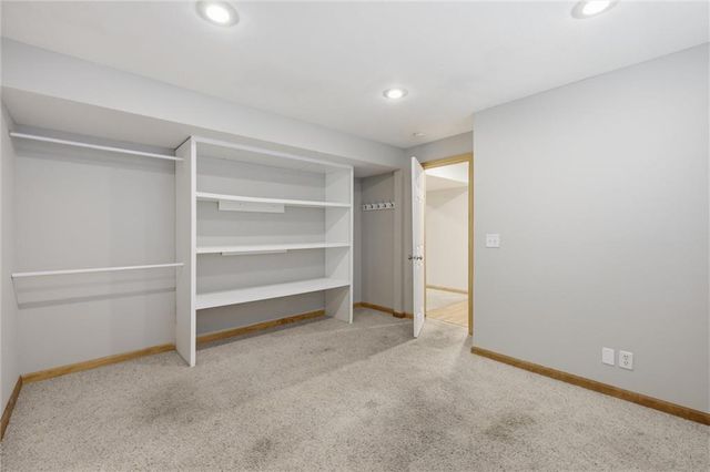 204 E 22nd Street, Kearney, MO 64060