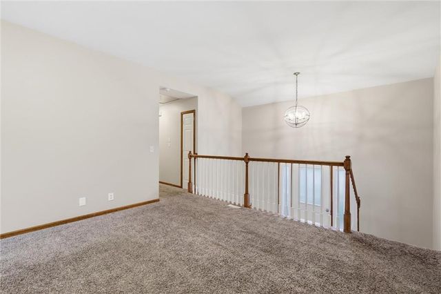 204 E 22nd Street, Kearney, MO 64060