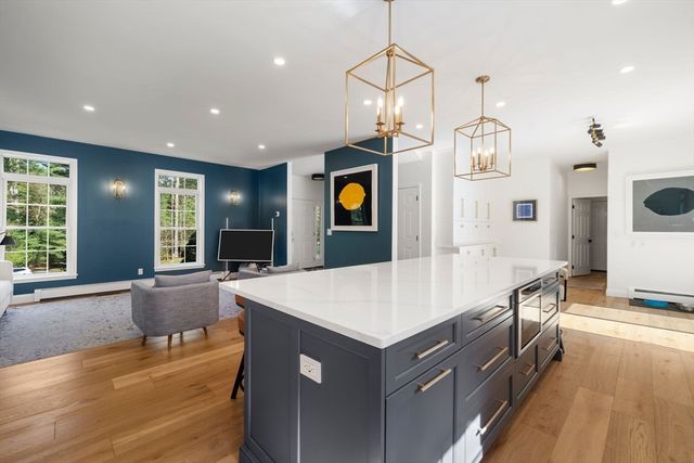 70 Indian Pond Rd, Kingston, MA 02364