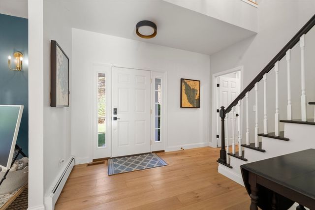 70 Indian Pond Rd, Kingston, MA 02364