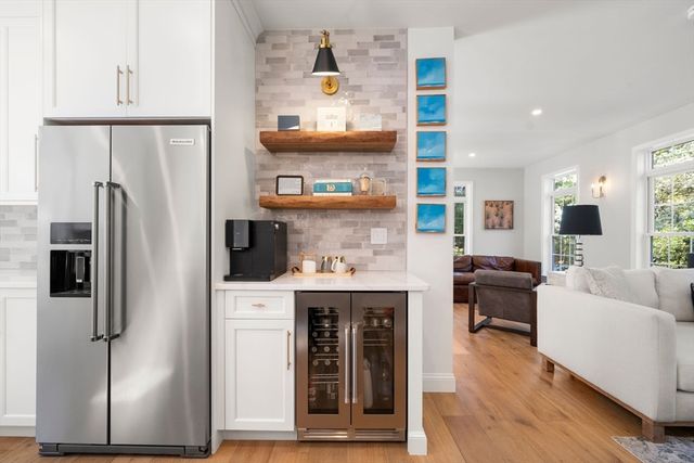 70 Indian Pond Rd, Kingston, MA 02364