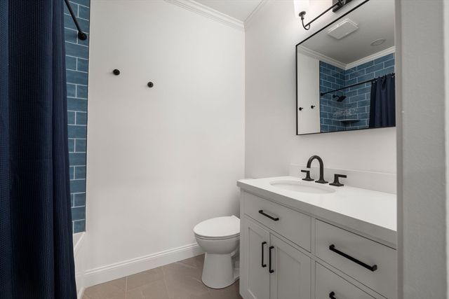70 Indian Pond Rd, Kingston, MA 02364