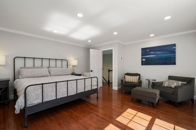 70 Indian Pond Rd, Kingston, MA 02364