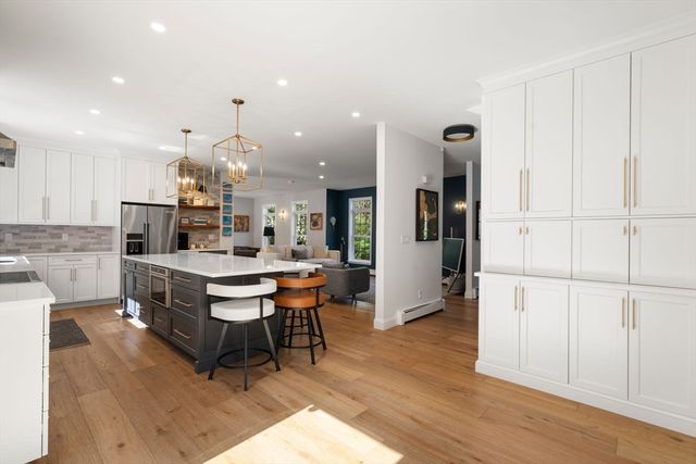 70 Indian Pond Rd, Kingston, MA 02364