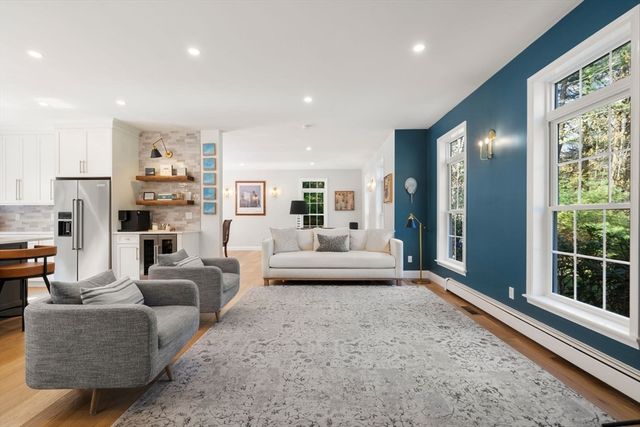 70 Indian Pond Rd, Kingston, MA 02364