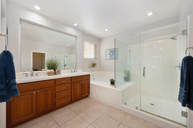 300 Sprig Cir, Folsom, CA 95630