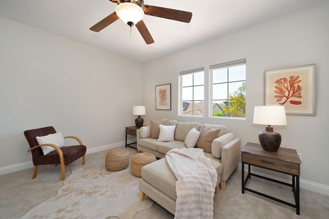 300 Sprig Cir, Folsom, CA 95630