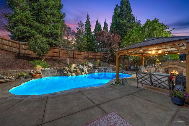 300 Sprig Cir, Folsom, CA 95630