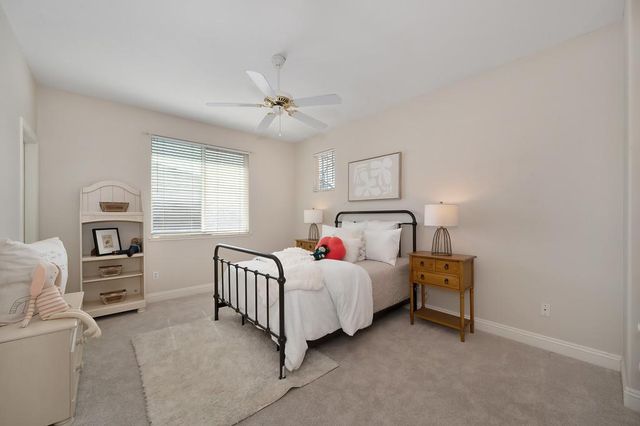 300 Sprig Cir, Folsom, CA 95630