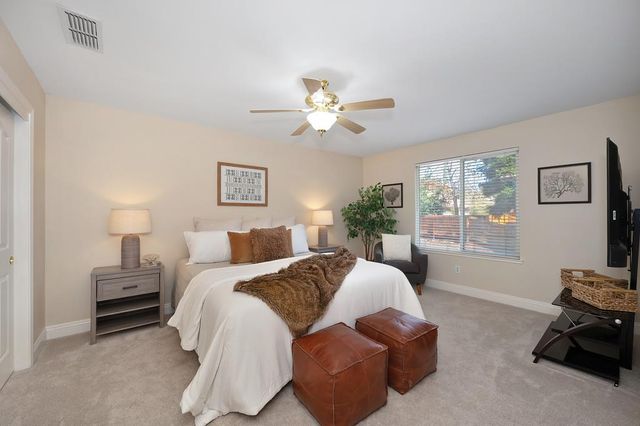 300 Sprig Cir, Folsom, CA 95630