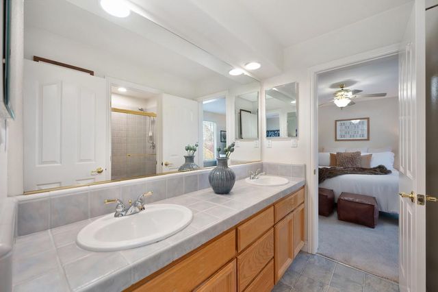 300 Sprig Cir, Folsom, CA 95630