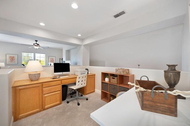 300 Sprig Cir, Folsom, CA 95630