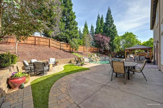 300 Sprig Cir, Folsom, CA 95630