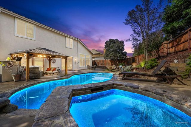 300 Sprig Cir, Folsom, CA 95630