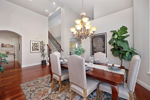 300 Sprig Cir, Folsom, CA 95630