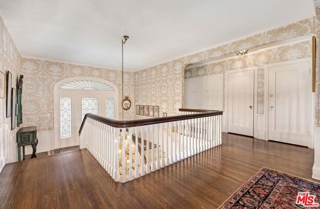 809 N Bedford Drive, Beverly Hills, CA 90210