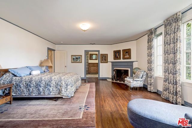 809 N Bedford Drive, Beverly Hills, CA 90210