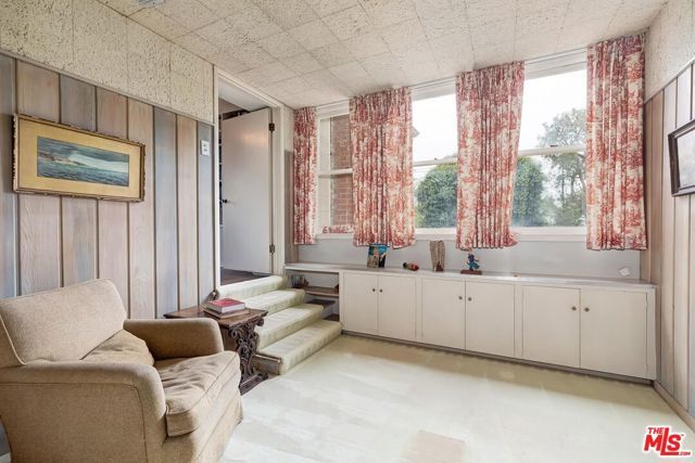 809 N Bedford Drive, Beverly Hills, CA 90210