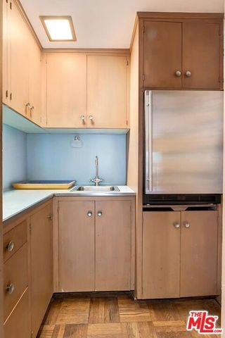 809 N Bedford Drive, Beverly Hills, CA 90210