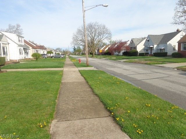 448 E 328th Street, Willowick, OH 44095