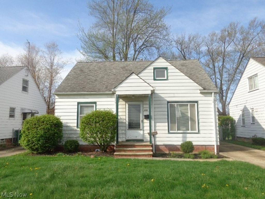 448 E 328th Street, Willowick, OH 44095