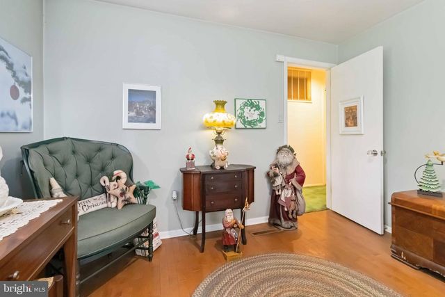 1146 COUNTRYSIDE DR, Harrisburg, PA 17110