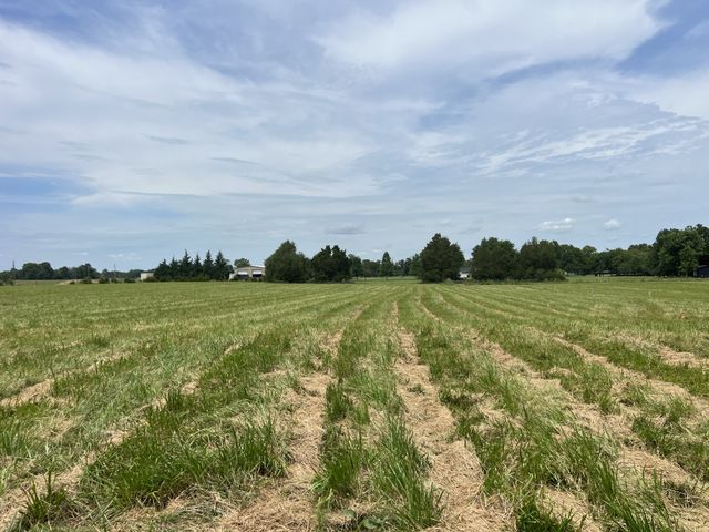 1025 Mill Rd, Lebanon, TN 37090