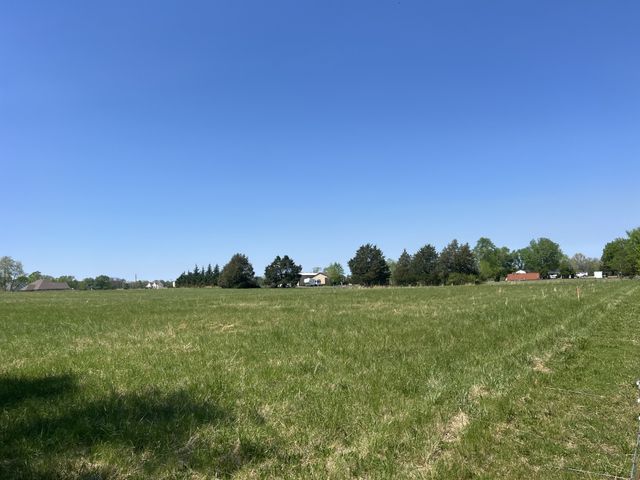 1025 Mill Rd, Lebanon, TN 37090
