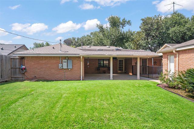 1815 Droxford Drive, Houston, TX 77008