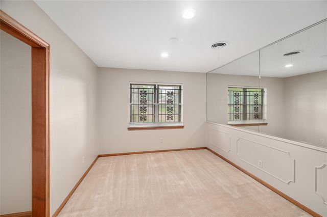 1815 Droxford Drive, Houston, TX 77008