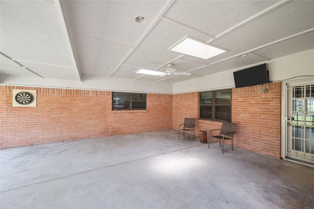 1815 Droxford Drive, Houston, TX 77008