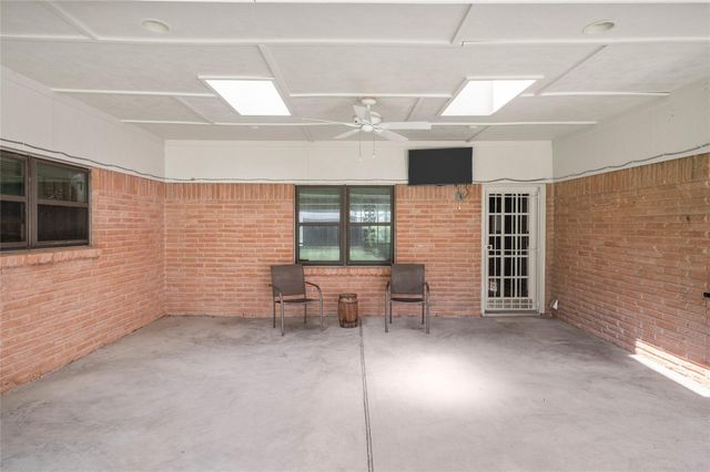 1815 Droxford Drive, Houston, TX 77008